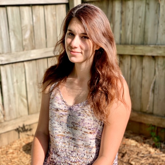 Meet your Posher, Libby & Kaylin - Picture 2 of 2